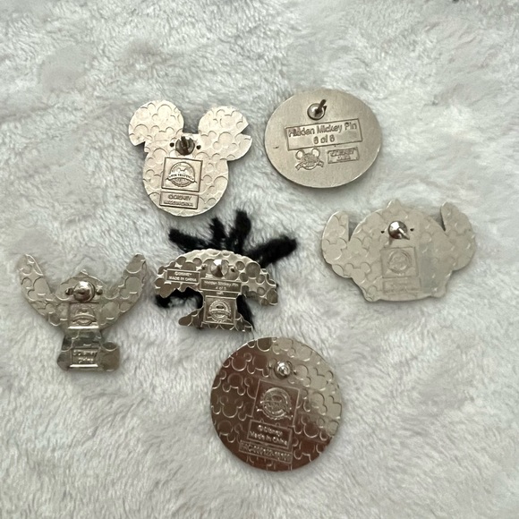 Disney Pin Lot - Picture 2 of 2